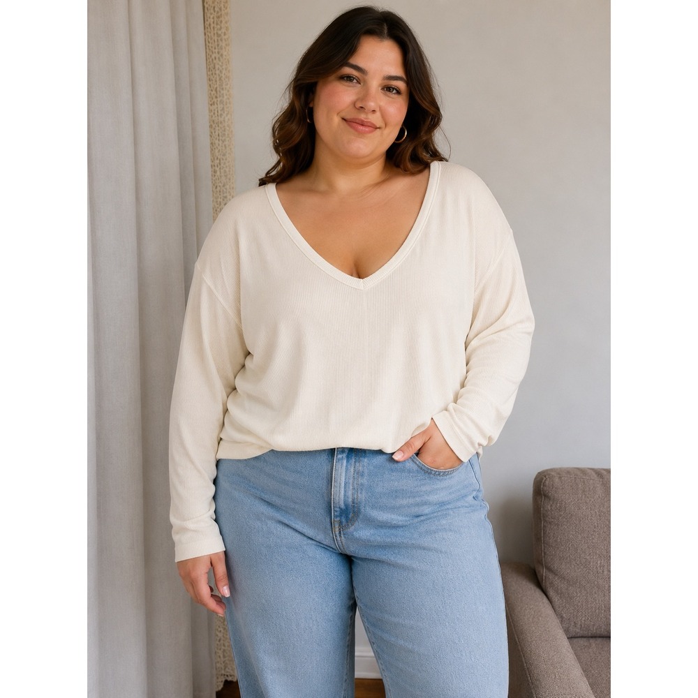 Universal Thread Womens 3X Cream White Ribbed V-Neck Long Sleeve Top NWT